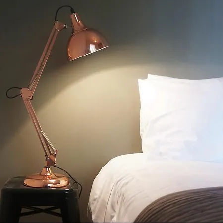 Panzió Alberti - Bed & Bike Rotterdam