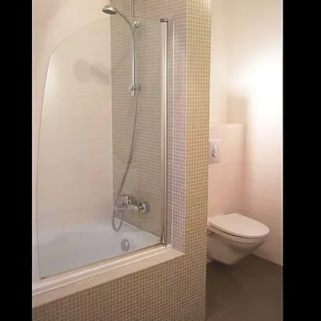 Alberti - Bed & Bike 3* Rotterdam